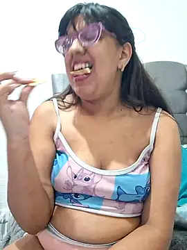 ZaidaWet online show from October 8, 4:55 pm