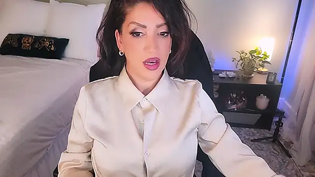 Wonderful Woman online show from September 11, 3:51 am