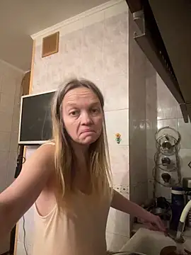 Susanel online show from December 15, 11:10 pm