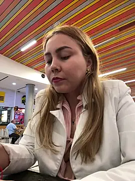 Brittanyrosexx online show from February 24, 8:18 pm