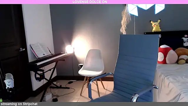 raspberryroll online show from November 4, 4:12 pm