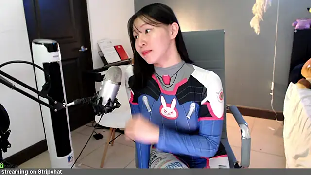 raspberryroll online show from March 21, 6:24 pm