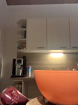 Viola Beck online show from December 22, 5:27 pm