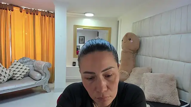 gaby trent online show from November 27, 1:14 pm