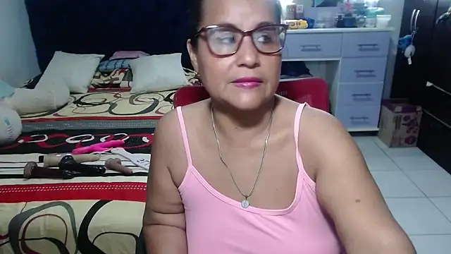 pervert mommy  online show from March 28, 10:59 am