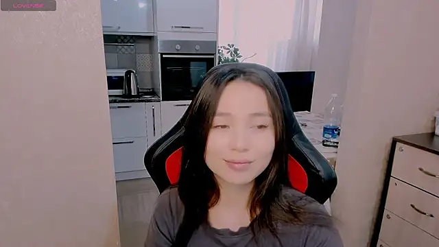 AyaMoon online show from December 4, 5:42 am