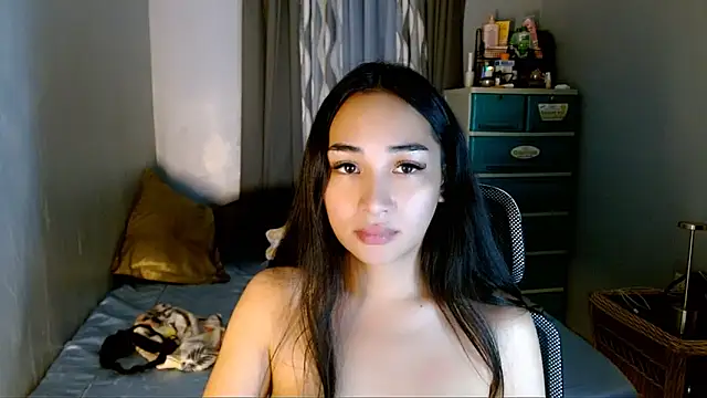 SweetLilly 18 online show from January 19, 5:14 am