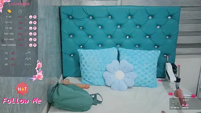 MAARYMOON online show from April 18, 10:40 am