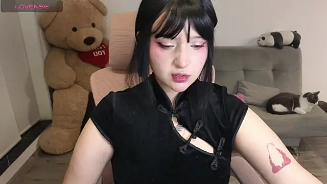 KuroChan420 online show from July 20, 11:49 pm