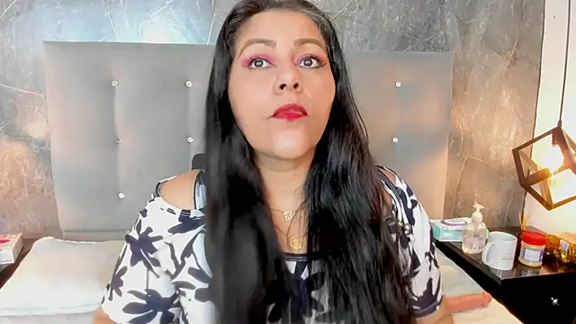 SexxyPamela online show from January 8, 7:29 pm