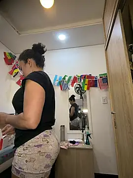 carolgaita online show from July 6, 11:15 am