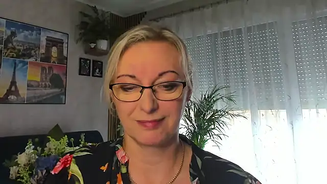 vanessa chat online show from May 7, 2:43 pm
