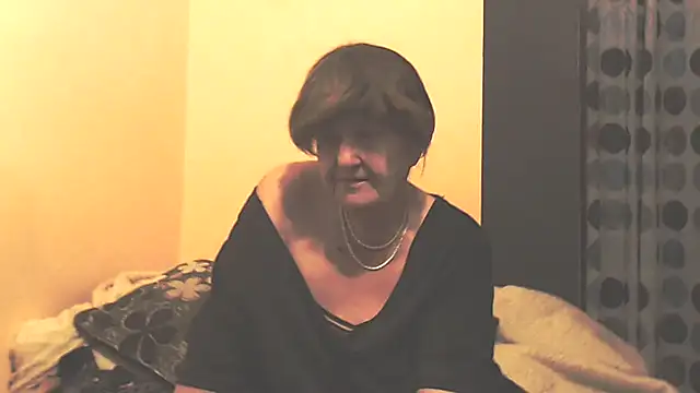 MioritaHard online show from November 19, 9:59 pm