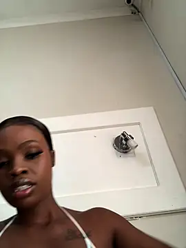 LuciousLips96 online show from September 13, 10:12 am