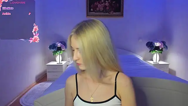 AnnaCarrera online show from May 13, 8:58 pm