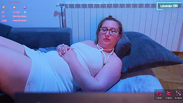 pawg queen online show from June 15, 12:00 am