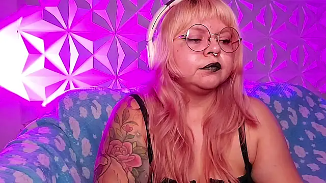 Satyn doll online show from May 8, 1:42 am