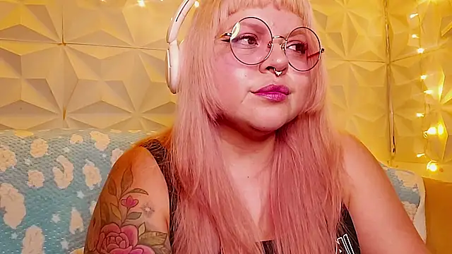 Satyn doll online show from May 14, 1:00 am