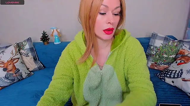 EllenMoore online show from December 23, 3:43 am