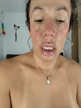 YOURSDEBORA online show from December 13, 8:04 pm