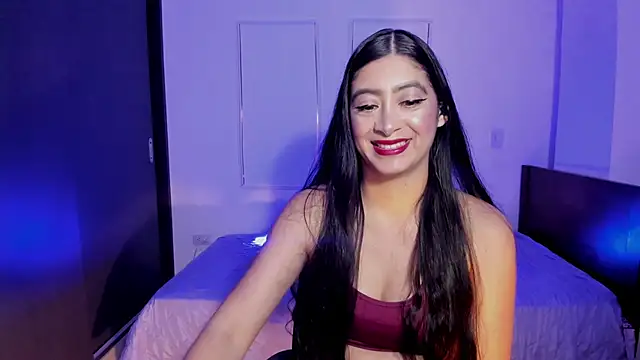MeganWhite3 online show from May 19, 3:13 am