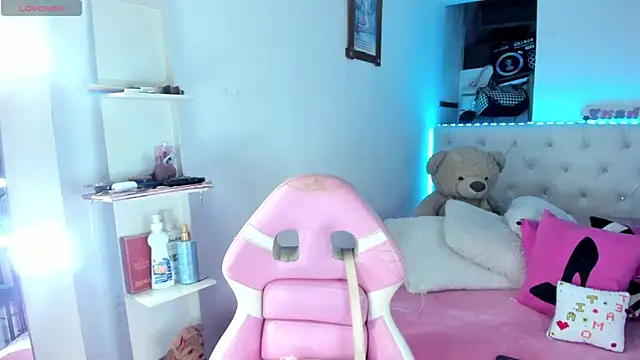 briitany hot online show from September 18, 1:48 am