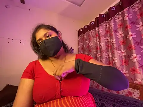 Love 4Sex online show from April 12, 9:01 am