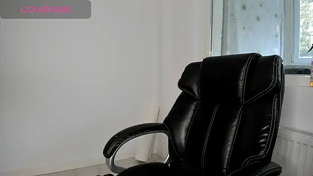 DiamondKay online show from October 13, 6:49 am