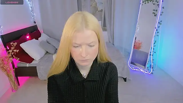 Laly Peach online show from March 11, 11:14 am