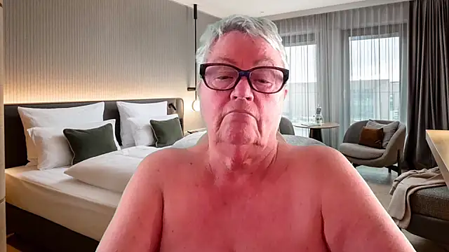 GrannyChrissy68 online show from July 24, 2:15 pm