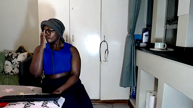 FitSelina66 online show from November 13, 5:12 pm