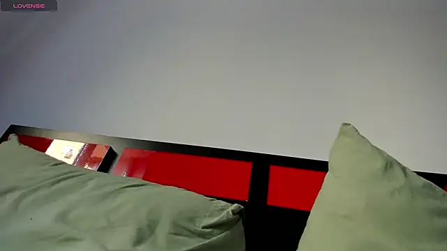 Snapshot of suuzykiss chatting on October 1, 6:07 am suuzykiss online show from October 1, 6:07 am