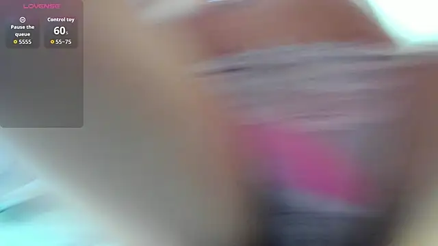 Snapshot of suuzykiss chatting on September 16, 5:26 am suuzykiss online show from September 16, 5:26 am