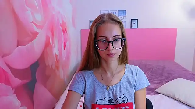 AliceAdams online show from October 6, 8:53 am