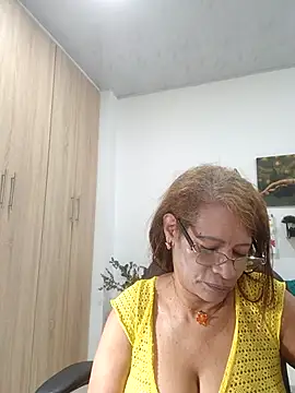 BustyMilf  online show from March 11, 12:31 pm