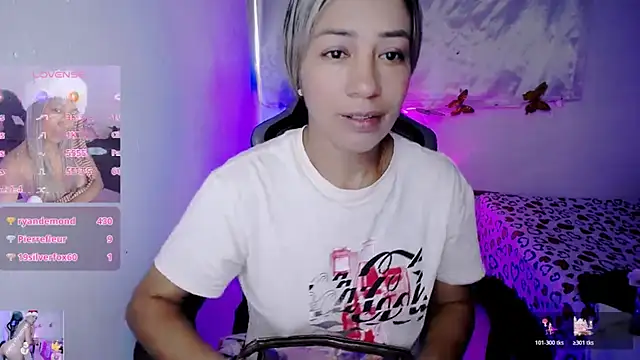 ninatiny online show from January 10, 12:54 pm