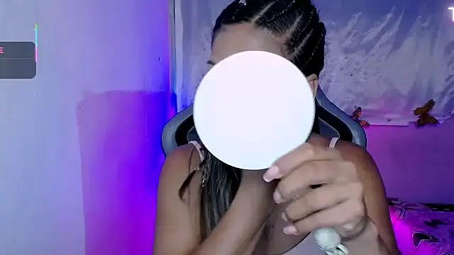 ninatiny online show from October 13, 7:55 am