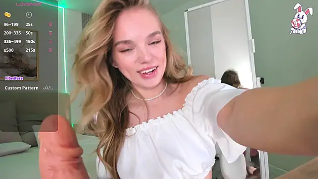 VirginChloe online show from January 9, 3:11 am