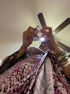 Cherrireddoll online show from January 13, 2:21 pm