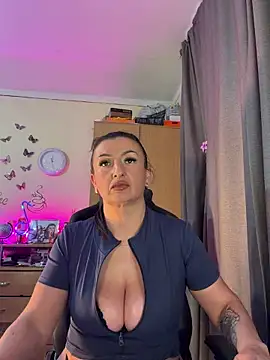 Hotangel75 online show from May 6, 9:02 am