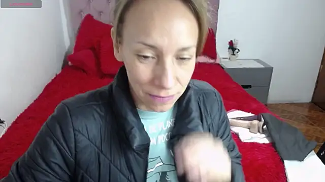 cristin doll  online show from October 20, 9:07 pm