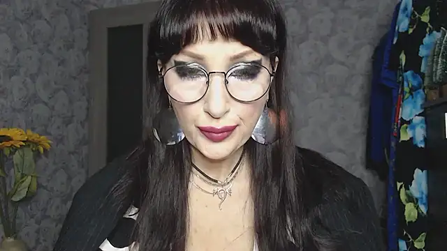 Aziza1 online show from November 7, 5:51 pm