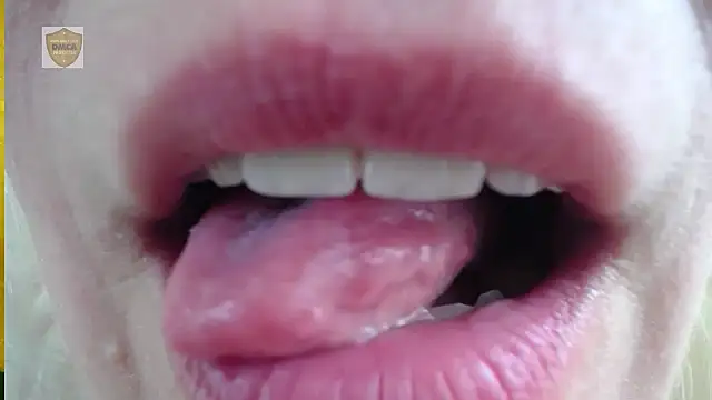 SunnySylvia online show from October 5, 1:16 pm