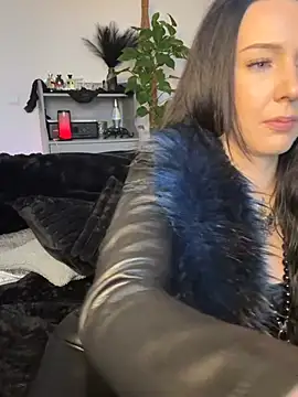 Trixie-Tainted online show from March 13, 4:41 pm