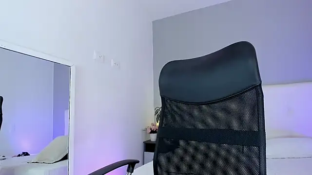 Snapshot of NataliaBuiles chatting on September 24, 6:40 pm NataliaBuiles online show from September 24, 6:40 pm
