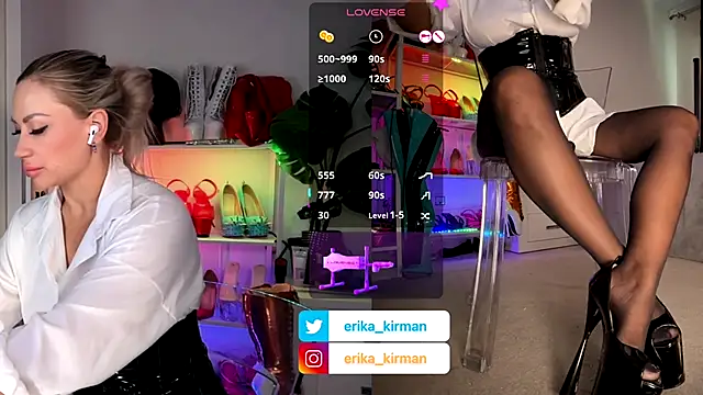 Snapshot of Erika_Kirman chatting on September 25, 12:04 pm Erika Kirman online show from September 25, 12:04 pm