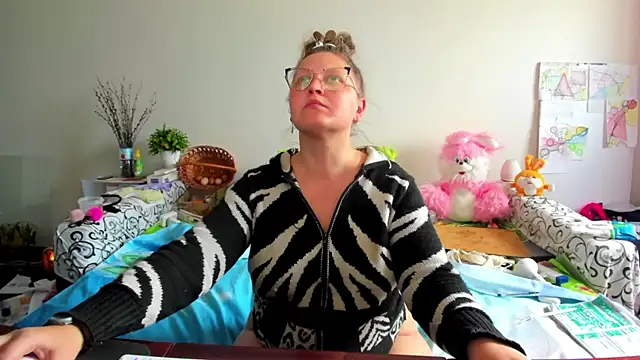 IamYourNarcotic online show from April 6, 1:56 pm