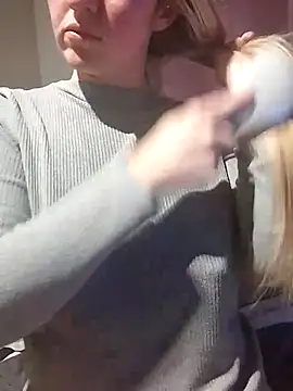 Mllesha74000 online show from February 5, 7:06 pm