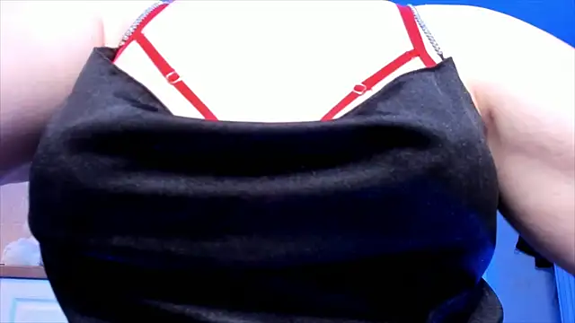 HotTiffani online show from November 24, 7:54 am