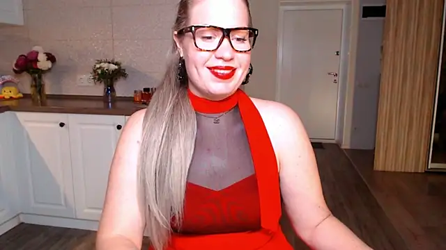 HotTiffani online show from September 19, 7:02 pm